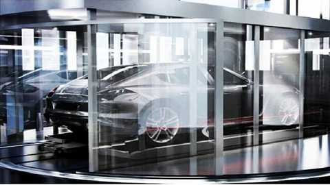 Đại gia cất giữ xe trên tầng thứ 57 của tòa nhà