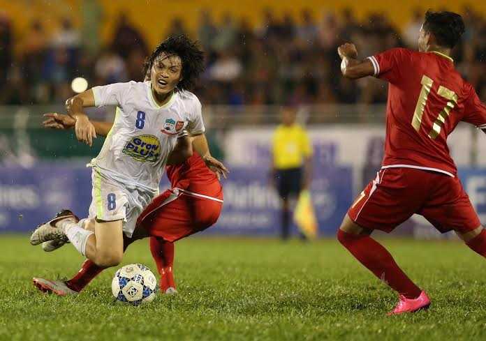 Bầu Đức muốn vô địch SEA Games dễ như lấy đồ trong túi