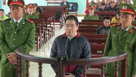 Bị cáo Tàng Keangnam trong phiên xử; Ảnh: BT