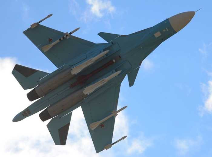Dàn tên lửa và bom thông minh của Su-34