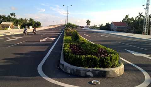 Giám đốc Sở 30 tuổi, Lê Phước Hoài Bảo, trả nợ công nghìn tỷ, Quảng Nam, HĐND, chất vấn