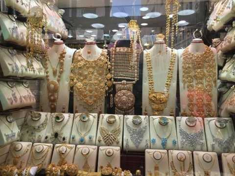 Tuy nhiên, tại đây vẫn xuất hiện những đồ trang sức hàng giả 