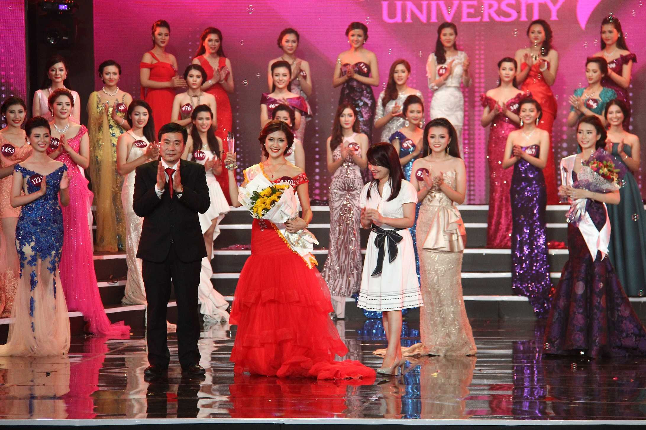 “Nữ sinh viên Việt Nam duyên dáng 2015”