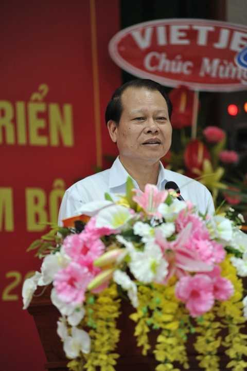 Pho Thu tuong Vu Van Ninh bieu duong ket qua cac don vi trong do co Vietjet dat duoc (Copy).JPG Pho Thu tuong Vu Van Ninh bieu duong ket qua cac don vi trong do co Vietjet dat duoc (Copy).JPG