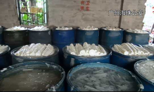 Măng độc hại được ngâm chất tẩy trắng ở nơi rất mất vệ sinh