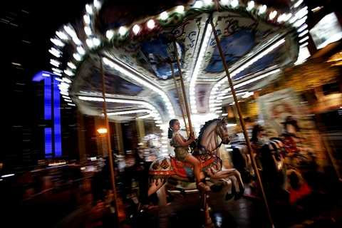 Không chỉ những đại gia mới có thể vui chơi ở Dubai, những đứa trẻ cũng có thể hài lòng với những trung tâm giải trí được xây dựng hoành tráng và công phu