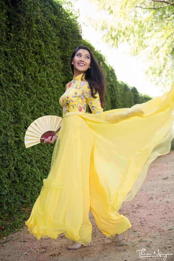 Một trong những lý do đặc biệt “cuốn hút” cô nàng xinh đẹp này theo đuổi ngành y học là vì mẹ cô từng qua đời vì căn bệnh ung thư cách đây 8 năm. Bà ngoại cô cũng vướng phải căn bệnh quái ác này nhưng may mắn được chữa trị khỏi.