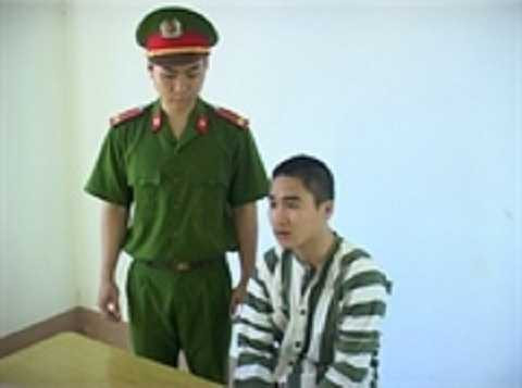 Đối tượng tại cơ quan công an