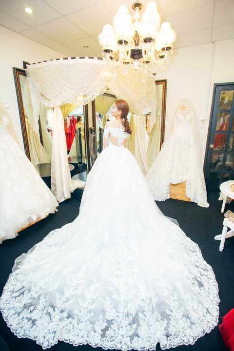 Hiện tại mọi công việc hầu hết đã được cô và ông xã lo lắng chu toàn, Diễm Trang rất vui vì hôn lễ cô có rất nhiều bạn bè ở xa nhưng vẫn sắp xếp về Việt Nam để tham dự. 