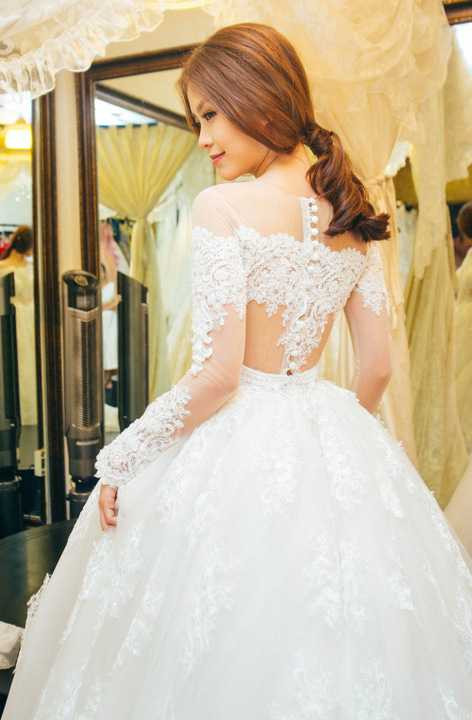 Hiện tại mọi công việc hầu hết đã được cô và ông xã lo lắng chu toàn, Diễm Trang rất vui vì hôn lễ cô có rất nhiều bạn bè ở xa nhưng vẫn sắp xếp về Việt Nam để tham dự. 