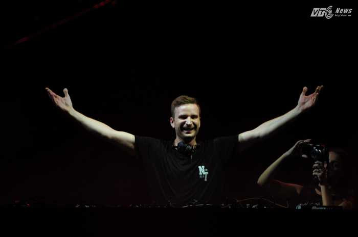 Đây là một trong số những DJ đang có triển vọng lớn trên thế giới - Ảnh: Tùng Đinh