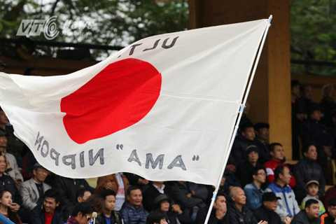 CĐV JFL Selection cổ vũ nhiệt tình trên khán đài (Ảnh: Quang Minh) CĐV JFL Selection cổ vũ nhiệt tình trên khán đài (Ảnh: Quang Minh)