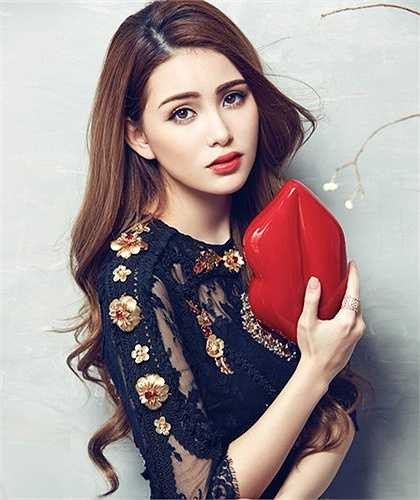 Bà xã Châu Kiệt Luân - Côn Lăng lần đầu lọt Top mỹ nhân nổi tiếng ở thứ hạng 16.