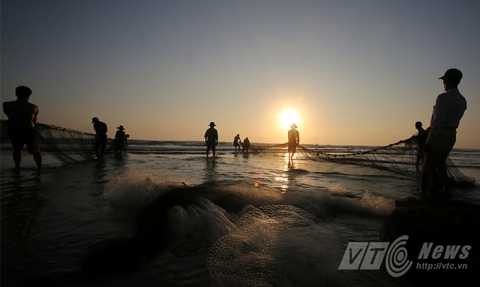 Ngày mới, trên biển, Đà Nẵng, làng chài