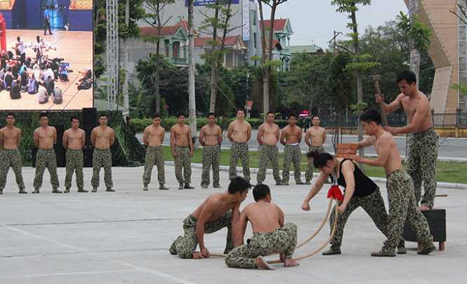 Hàng ngàn đặc công Việt Nam diễn tập chống khủng bố