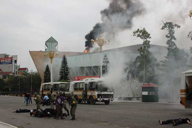 Hàng ngàn đặc công Việt Nam diễn tập chống khủng bố