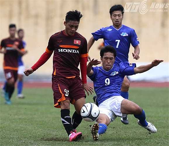 Những miếng đánh của đội quân HLV Miura trở nên nguy hiểm hơn hẳn khi triển khai ở cánh phải