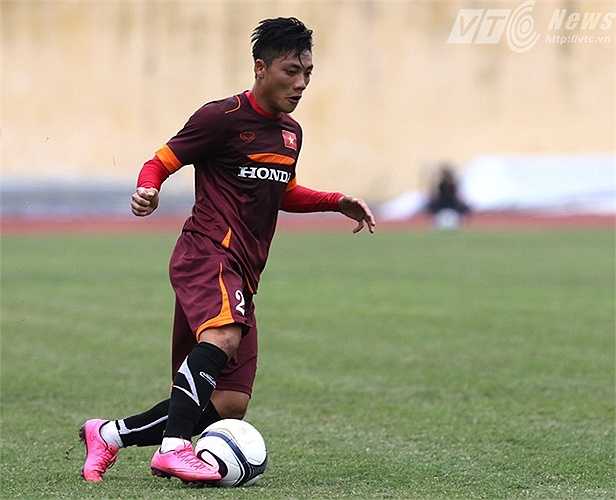 Thiếu kỹ thuật của Công Phượng, U23 Việt Nam được bổ sung phần nào sức mạnh từ Lâm Ti Phông