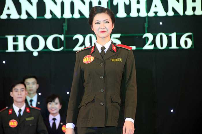 rương Thị Tuệ Nhi đang học lớp B3D46, có sở thích tìm hiểu văn hóa, truyền thống dân tộc.