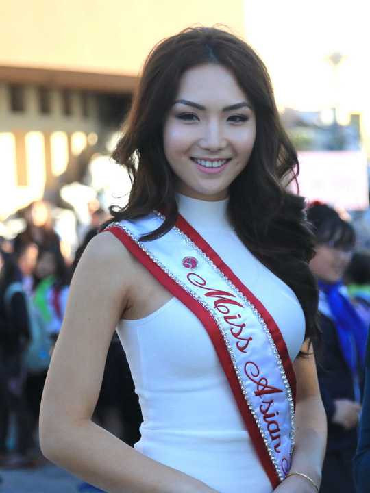 Cô sắp cho ra mắt một thương hiệu thời trang của riêng mình dể tư vấn, chia sẻ và giúp đỡ các bạn trẻ mặc đẹp hơn hàng ngày.