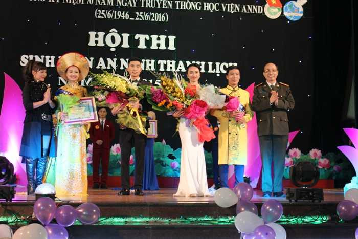 "Sinh viên thanh lịch Học viện An ninh 2015"