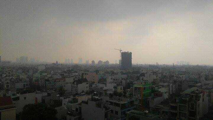 Ảnh chụp từ một tòa nhà cao tầng tại Q.5.