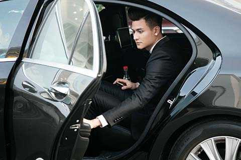 Anh quyết tâm trở lại thật nghiêm túc với hình tượng chững chạc hơn. 