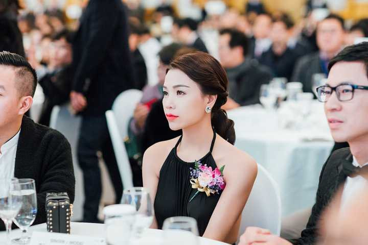 Đại diện Việt Nam được các quan khách tham dự chương trình đến từ nhiều nước trên thế giới vô cùng quan tâm, và yêu mến.