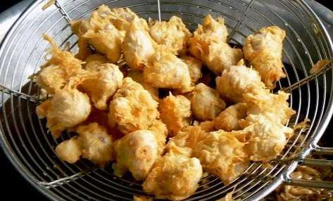 9 món ăn vặt 'lạ mà quen' khuynh đảo giới trẻ Sài thành