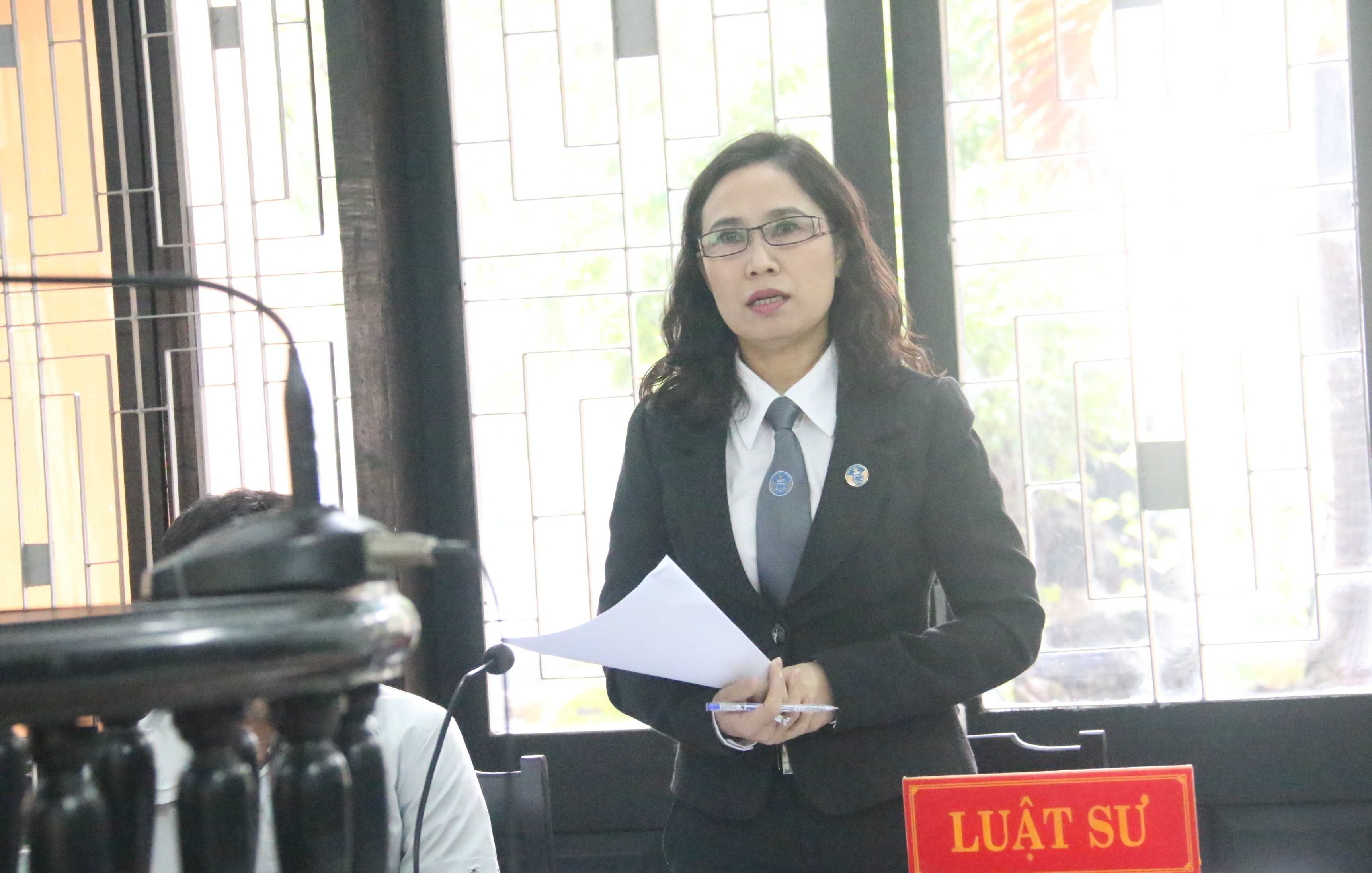 Luậ sư Lê Thị Trà My nêu ra những bất thường trong vụ án và những sai sót nghiêm trọng của cơ quan tố tụng sơ thẩm.