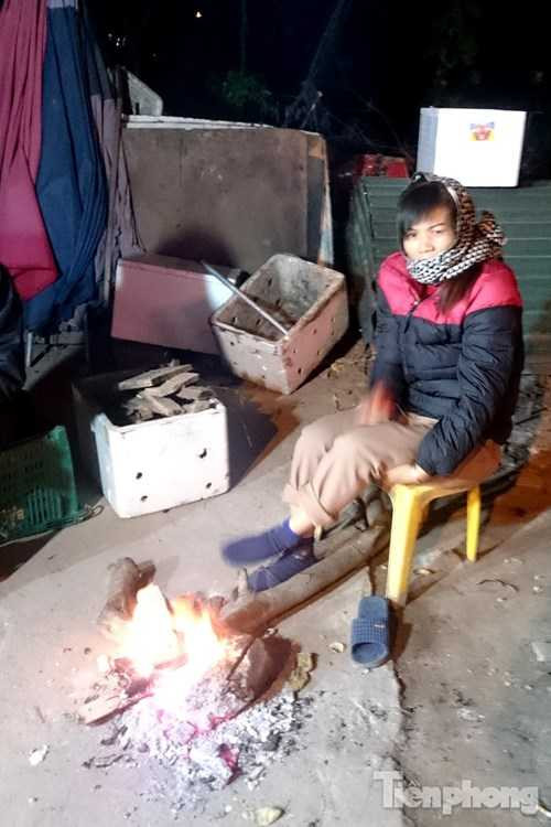 Theo dự báo của Trung tâm Dự báo Khí tượng Thủy văn Trung ương, trong những ngày tới, Thủ đô tiếp tục rét đậm, thấp nhất 12 độ C.