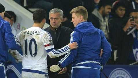 Mourinho thừa nhận các cầu thủ không còn nghe lời ông Mourinho thừa nhận các cầu thủ không còn nghe lời ông