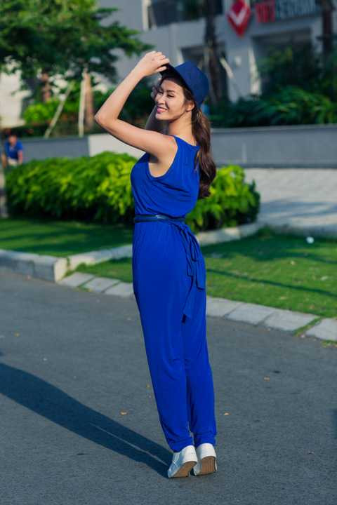 Với những nỗ lực không ngừng, Đông Nhi đang dần kế thừa vị trí của những ca sĩ đàn chị. Giọng ca sinh năm 1988 hứa hẹn sẽ tiếp tục bùng nổ trong năm 2016.