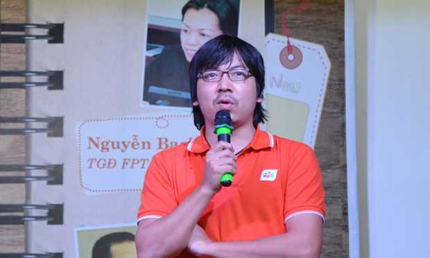 Giáo sư Xoay Đinh Tiến Dũng sẽ là 1 trong 5 giám khảo của cuộc thi 