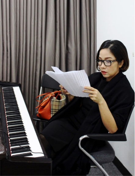 Hé lộ hậu trường tập luyện chung kết Young hit young beat Nhí tài năng