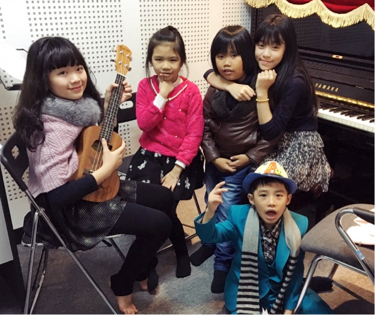 Hé lộ hậu trường tập luyện chung kết Young hit young beat Nhí tài năng