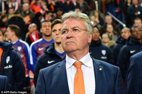 Guus Hiddink nằm trong số những người có khả năng thay Mourinho Guus Hiddink nằm trong số những người có khả năng thay Mourinho