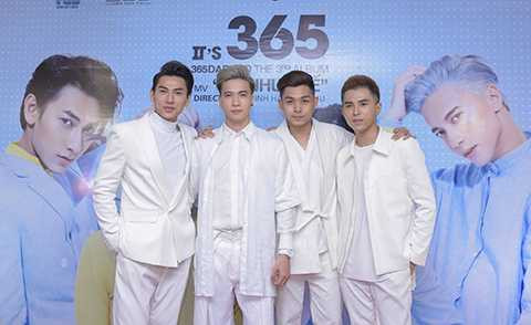 Isaac, S.T, Jun và Will điển trai trong ngày ra mắt sản phẩm âm nhạc mới của nhóm.