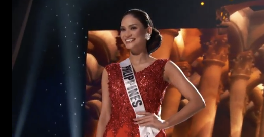 Phạm Hương tỏa sáng lộng lẫy tại bán kết Hoa hậu Hoàn vũ 2015