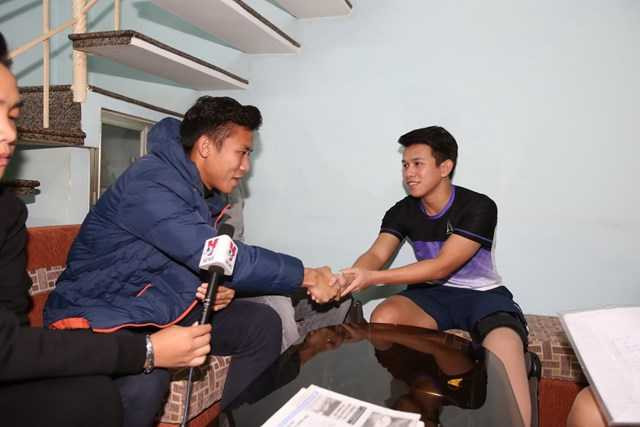 Quế Ngọc Hải đền bù cho Anh Khoa