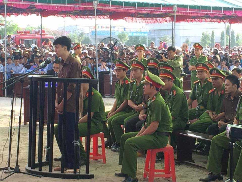 Bị cáo Nguyễn Hải Dương trả lời HĐXX