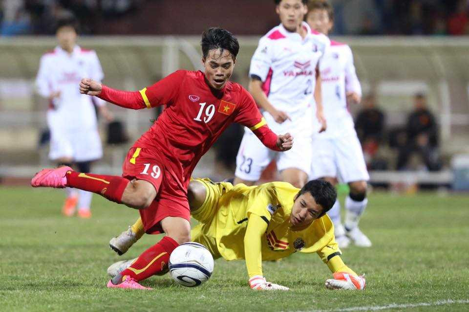 Văn Toàn ghi bàn gỡ hòa cho U23 VN