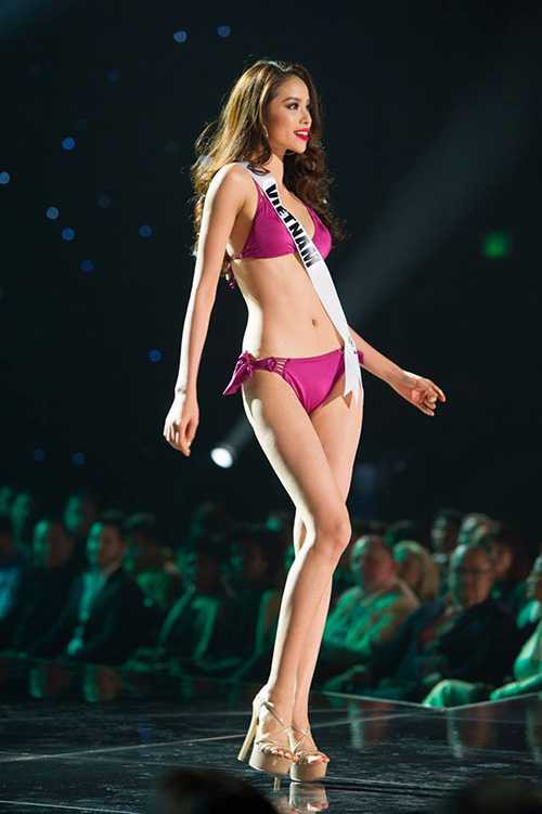  phạm hương bikini