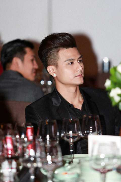  Trọng Hiếu cũng là một ví dụ điển hình cho tinh thần dám mơ ước, không ngại khó khăn, theo đuổi đam mê của mình và đạt được chiến thắng đáng ngoạn mục, trở thành Thần tượng mới của giới trẻ Việt Nam. 