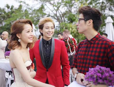 Trong một sự kiện gần đây, khi diện trang phục đầm dạ hội, Chi Pu đã để lộ vòng 1 khá khiêm tốn của mình