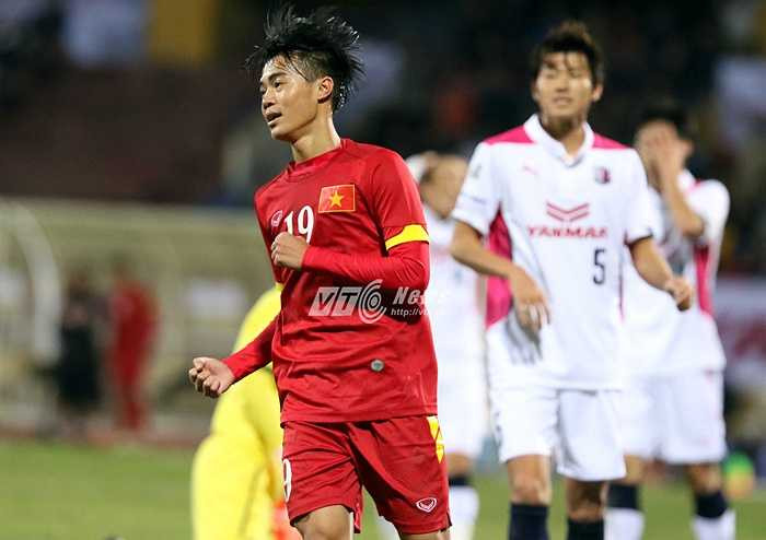 Với chiến thuật phòng ngự phản công mà HLV Miura đang hướng tới tại vòng chung kết U23 châu Á 2016, Văn Toàn sẽ một cầu thủ rất quan trọng với ông thầy người Nhật (Tiểu Hàn - Ảnh: Quang Minh)