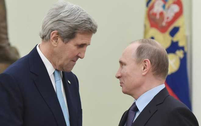 Ngoại trưởng Mỹ John Kerry và Tổng thống Nga Vladimir Putin 