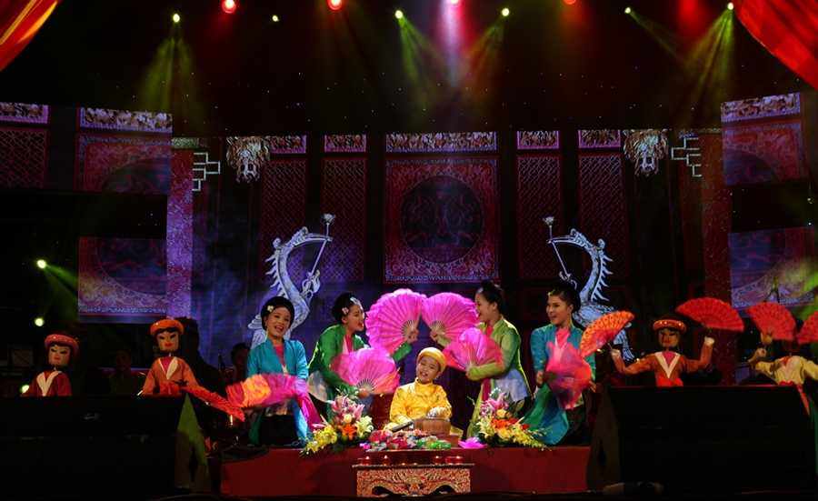 Thùy Anh đăng quang quán quân Nhí Tài Năng, ẵm 200 triệu của Mỹ Linh