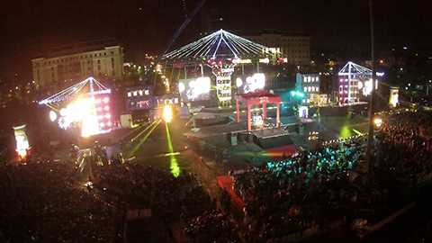 Đà Nẵng, đón năm mới, năm 2016, Lễ hội đếm ngược, đặc sắc, trình diễn nhạc DJ, ánh sáng 3D, Countdown Party