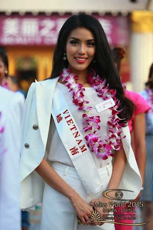 Hình ảnh đẹp của cô tại buổi lễ diễu hành vào ngày 29/11.